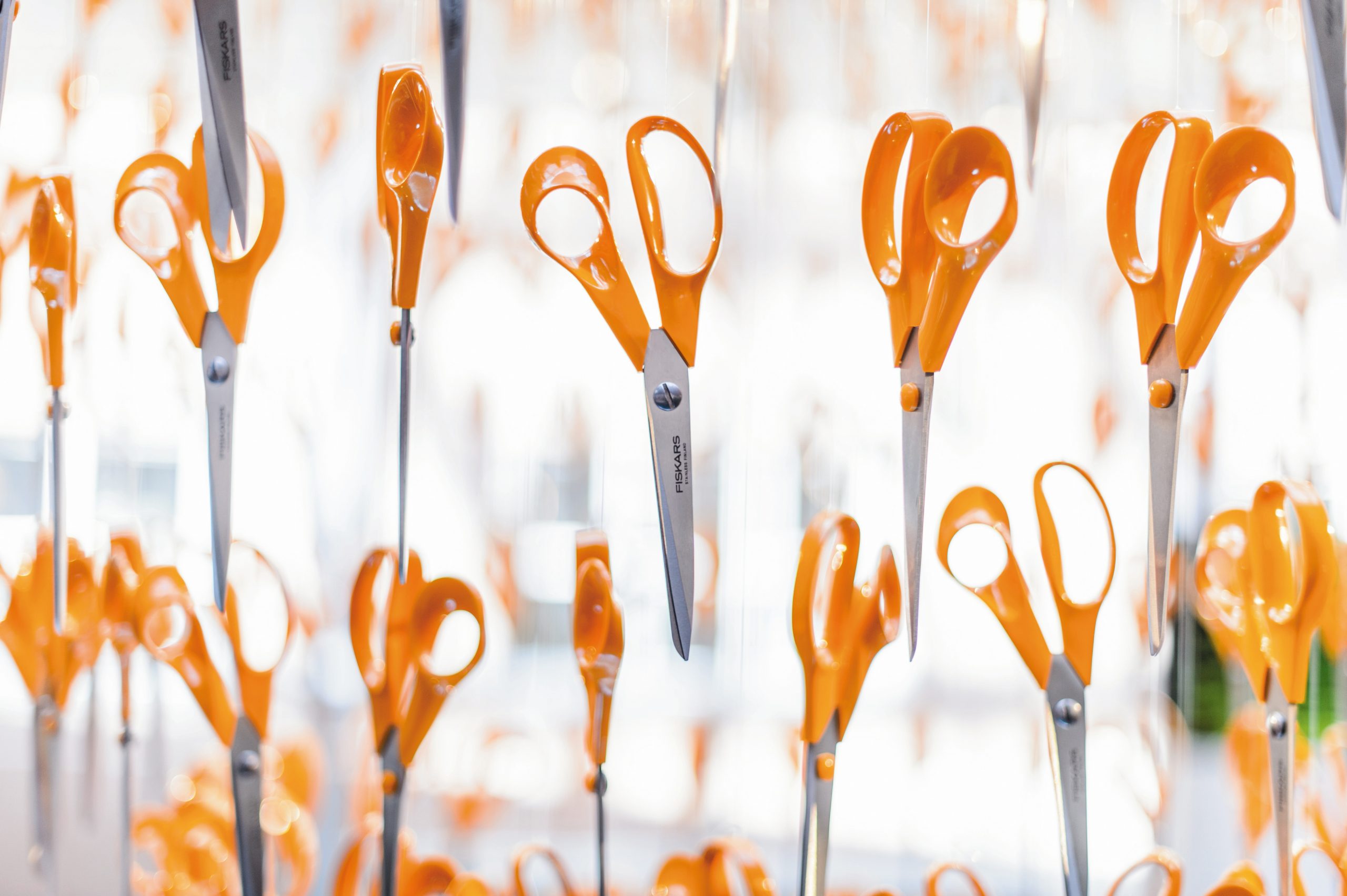 F9853 hanging scissors